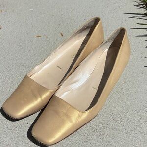 St. John Vintage  Gold Women's Flats